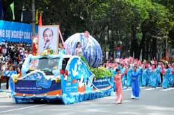 Le Vietnam célèbre le 35e anniversaire de la fin de la guerre