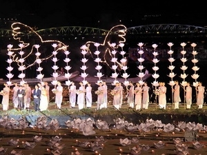 Le Festival de Huê animé par 36 troupes artistiques de 28 pays