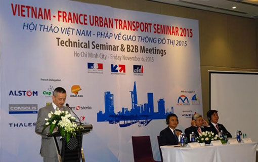 Colloque franco-vietnamien sur le transport urbain