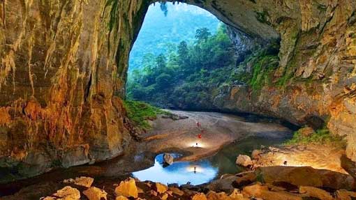 Vietnam : la plus grande grotte au monde ouverte au public