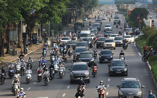Les rues de Hà Nội sont de nouveau animées alors que les mesures de distanciation sociale s'assouplissent