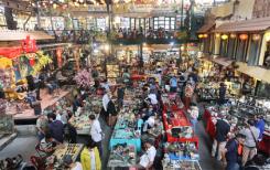 Vietnam: Le marché des antiquités de Saigon attire les expatriés et les touristes pour leurs trouvailles vintage