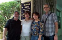 Deux professeurs de l'UQTR donnent des cours... au Vietnam! Deux professeurs de l'UQTR donnent des cours... au Vietnam!