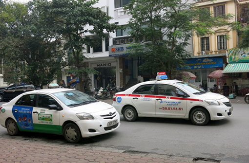 Transport : Uber bouscule le marché des taxis au Vietnam