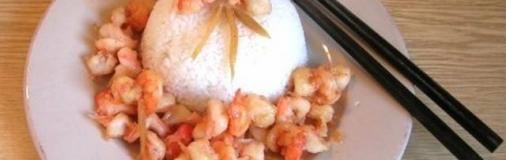 Torsades de crevettes caramélisées au gingembre