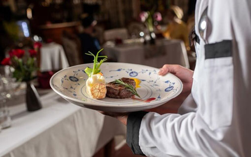 Le représentant de Michelin a proposé de promouvoir la cuisine vietnamienne dans le Guide Michelin Le représentant de Michelin a proposé de promouvoir la cuisine vietnamienne dans le Guide Michelin