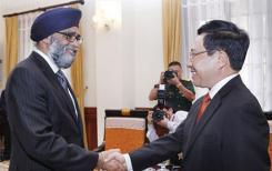 Première visite d’un ministre canadien de la Défense au Vietnam Première visite d’un ministre canadien de la Défense au Vietnam