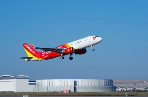 VietJetAir réceptionne son premier appareil commandé directement à Airbus VietJetAir réceptionne son premier appareil commandé directement à Airbus