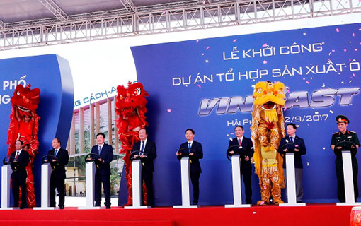 Le Vietnam lance ses toutes premières voitures sur le marché Le Vietnam lance ses toutes premières voitures sur le marché