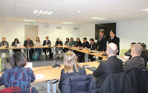 Les entreprises vietnamiennes et françaises partagent leurs expériences en agriculture biologique Les entreprises vietnamiennes et françaises partagent leurs expériences en agriculture biologique