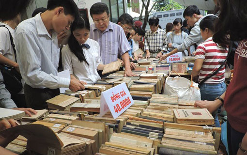 Au Vietnam, le succès du marché des anciens amants Au Vietnam, le succès du marché des anciens amants