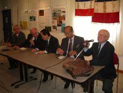 Arac. Conférence sur les conséquences des épandages de l’agent orange au Vietnam. Arac. Conférence sur les conséquences des épandages de l’agent orange au Vietnam.