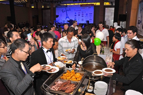 À la découverte de la gastronomie et des vins français à Hô Chi Minh-Ville (Vietnam) À la découverte de la gastronomie et des vins français à Hô Chi Minh-Ville (Vietnam)