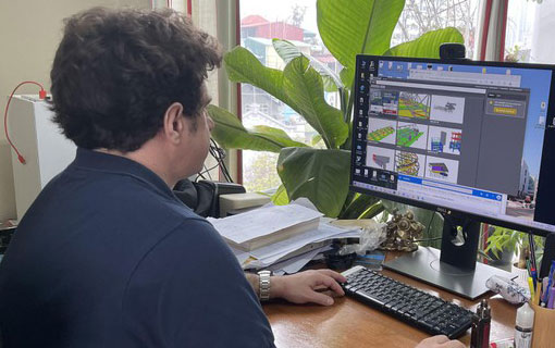 Un français, Alexis Salem, a choisi Hanoï pour s’y installer et y créer sa propre société BECM (Bureau d'Étude en Construction Métallique) Un français, Alexis Salem, a choisi Hanoï pour s’y installer et y créer sa propre société BECM (Bureau d'Étude en Construction Métallique)