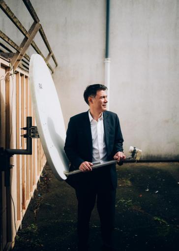 Olivier Faure, de mère vietnamienne, futur chef du PS en France ? Olivier Faure, de mère vietnamienne, futur chef du PS en France ?