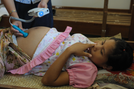 Laos, donner la vie sans la risquer- Agissez avec Médecins du Monde pour une maternité sans risque ! Laos, donner la vie sans la risquer- Agissez avec Médecins du Monde pour une maternité sans risque !