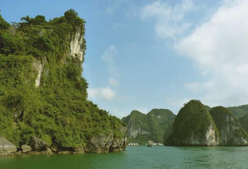 Faut-il aller à la Baie d’Halong ?