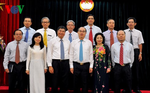 Mieux promouvoir l’image du Vietnam et des Vietnamiens à l’étranger Mieux promouvoir l’image du Vietnam et des Vietnamiens à l’étranger