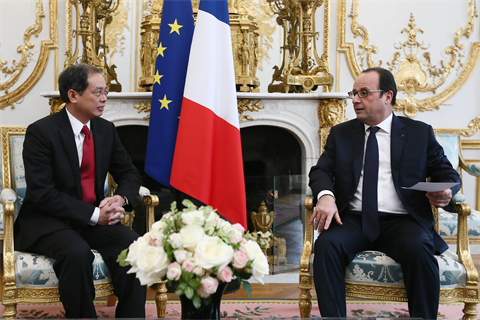 François Hollande : la France souhaite élargir ses relations avec le Vietnam François Hollande : la France souhaite élargir ses relations avec le Vietnam