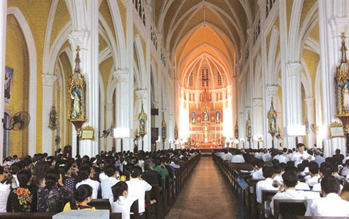 Le catholicisme est une religion qui fait partie intégrante de la culture vietnamienne Le catholicisme est une religion qui fait partie intégrante de la culture vietnamienne