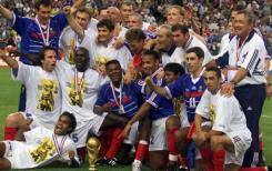 Les champions de France de la Coupe du monde de football 1998 joueront amicalement au Vietnam Les champions de France de la Coupe du monde de football 1998 joueront amicalement au Vietnam