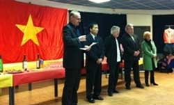 Une semaine sur le Vietnam à Chevilly-Larue (France) Une semaine sur le Vietnam à Chevilly-Larue (France)