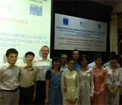 Hanoi-Toulon : premiers double-diplômés en chimie