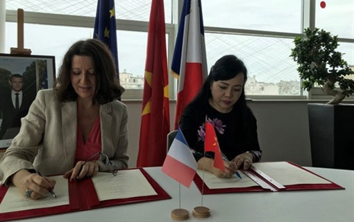 Vietnam et France intensifient leur coopération dans la santé Vietnam et France intensifient leur coopération dans la santé