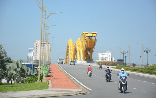 Covid-19 au Vietnam: Da Nang a temporairement déterminé le niveau épidémique pour 56/56 quartiers et communes de toute la ville au niveau 2 (risque moyen, zone jaune)