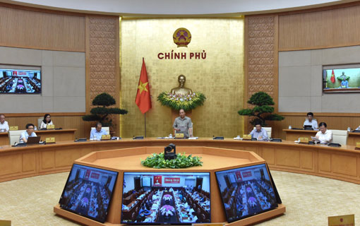 Dans l'immédiat une distanciation sociale étendue n'est pas nécessaire à Ho Chi Minh-Ville, selon le Premier ministre vietnamien 