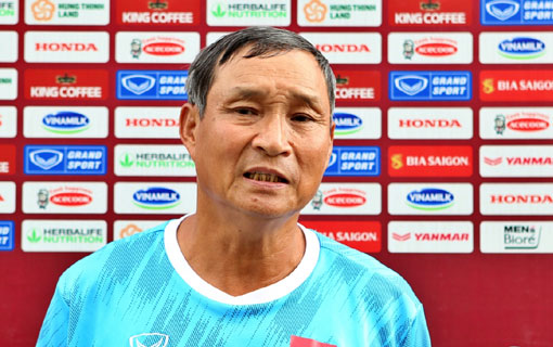 Football - "L'équipe féminine vietnamienne est honorée d'être invitée par l'équipe de France féminine", a déclaré l'entraîneur vietnamien Mai Duc Chung Football - "L'équipe féminine vietnamienne est honorée d'être invitée par l'équipe de France féminine", a déclaré l'entraîneur vietnamien Mai Duc Chung