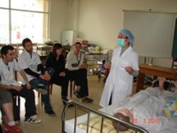Des étudiants français en stage au Vietnam Des étudiants français en stage au Vietnam