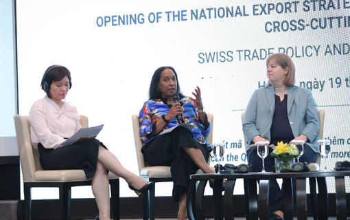 Outre l'électronique, les produits agricoles, les textiles et les chaussures, de quelle industrie dépend l'exportation du Vietnam ? Outre l'électronique, les produits agricoles, les textiles et les chaussures, de quelle industrie dépend l'exportation du Vietnam ?