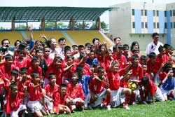 Philanthropie : fête du football pour les enfants Philanthropie : fête du football pour les enfants