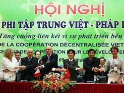 Clôture des Assises de la coopération décentralisée Vietnam-France Clôture des Assises de la coopération décentralisée Vietnam-France