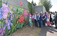 Inauguration d'une fresque franco-vietnamienne à Choisy-le-Roi en France Inauguration d'une fresque franco-vietnamienne à Choisy-le-Roi en France