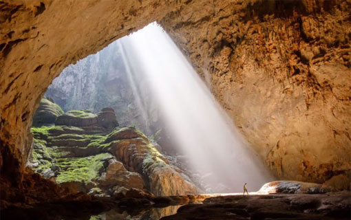 Vietnam : Hang Soon Dong, la plus grande grotte souterraine du monde !
