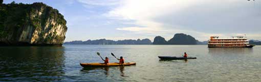 Le kayak, une autre manière de découvrir la baie d’Halong