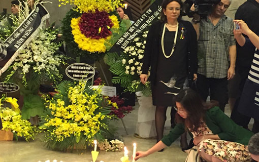 Hanoi : Hommage aux victimes des attentats terroristes en Belgique Hanoi : Hommage aux victimes des attentats terroristes en Belgique