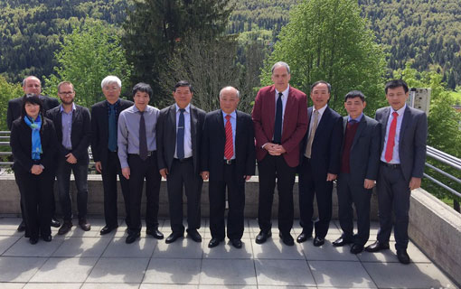 L'hôpital du Jura bernois, un exemple pour le Vietnam L'hôpital du Jura bernois, un exemple pour le Vietnam