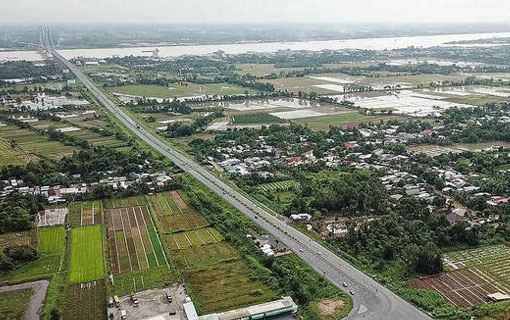 Le gouvernement accorde 2 milliards de dollars consacrés au développement des infrastructures du Delta du Mékong Le gouvernement accorde 2 milliards de dollars consacrés au développement des infrastructures du Delta du Mékong