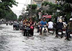 Hô Chi Minh-ville se prémunie contre le risque inondation
