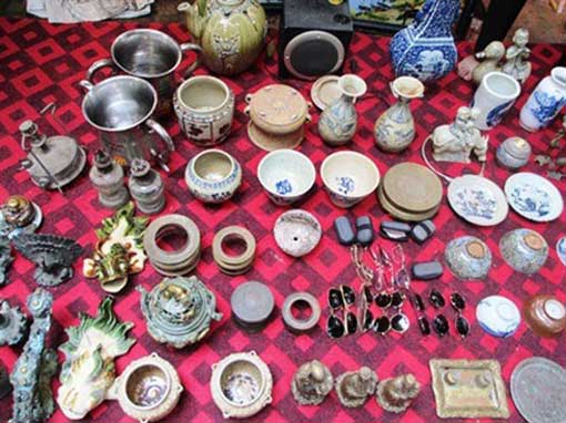 Le marché aux puces du week-end à Hanoi Le marché aux puces du week-end à Hanoi