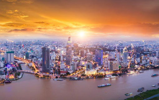 Forbes : « Le marché immobilier poursuit sur sa lancée au Vietnam »