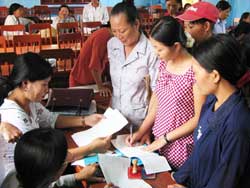 Vietnam : la micro-finance au secours des femmes