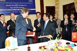 Nokia ouvre une usine au Vietnam Nokia ouvre une usine au Vietnam