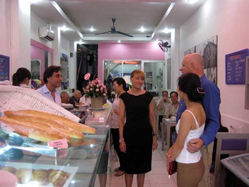 Une boulangerie-pâtisserie française au Vietnam
