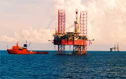 Pétrole: le russe Loukoïl obtient 50% dans un gisement au Vietnam Pétrole: le russe Loukoïl obtient 50% dans un gisement au Vietnam
