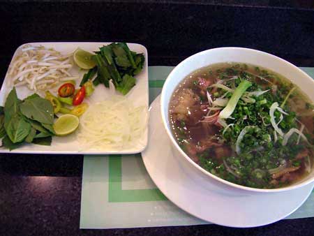 Vietnam : avoir le phở sacré Vietnam : avoir le phở sacré