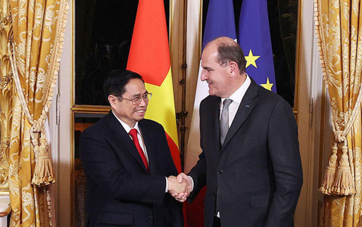 Le Premier ministre vietnamien Pham Minh Chinh s'est entretenu avec le Premier ministre français Jean Castex